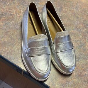 Naturalizer Karis Loafers